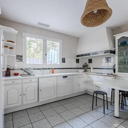 Maison Familiale A 200 M Du Bassin