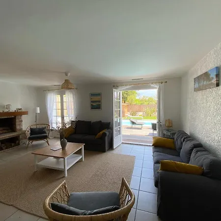 Maison Familiale A 200 M Du Bassin * غوجان-ميستراس