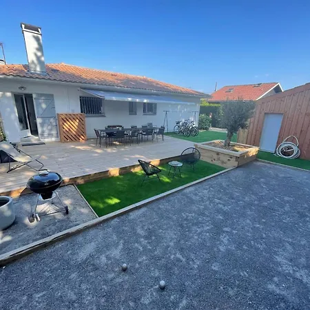 Maison Familiale A 200 M Du Bassin فيلة *